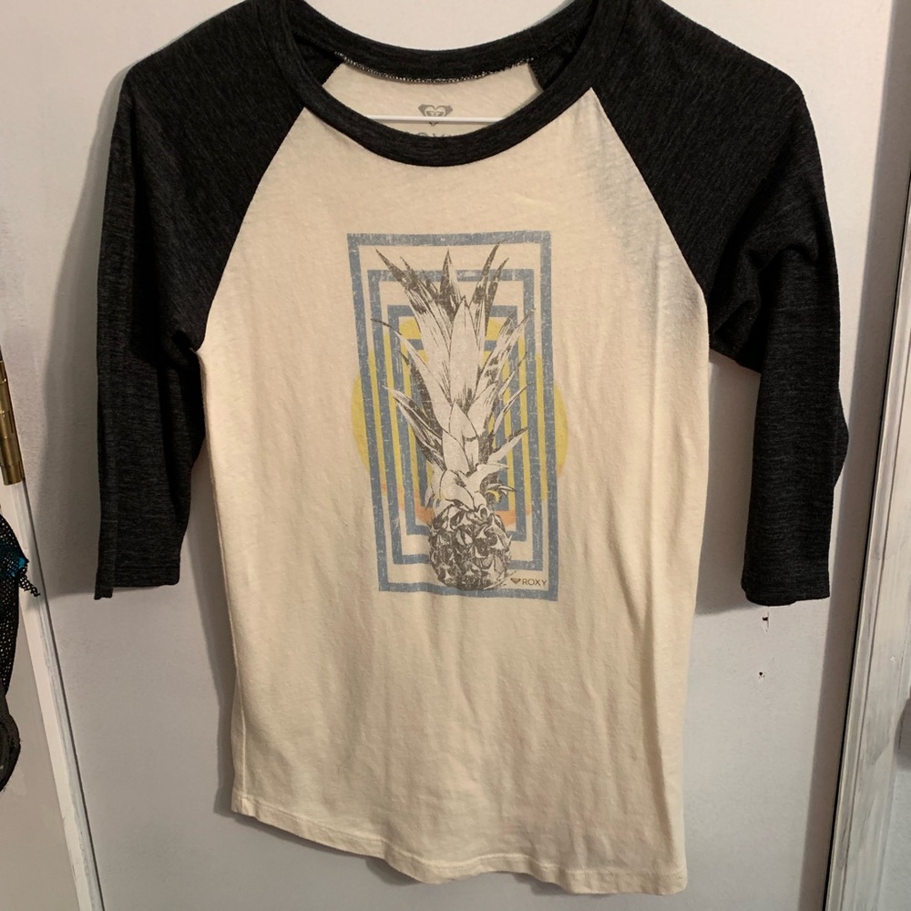 3/4 sleeve roxy baseball style tee